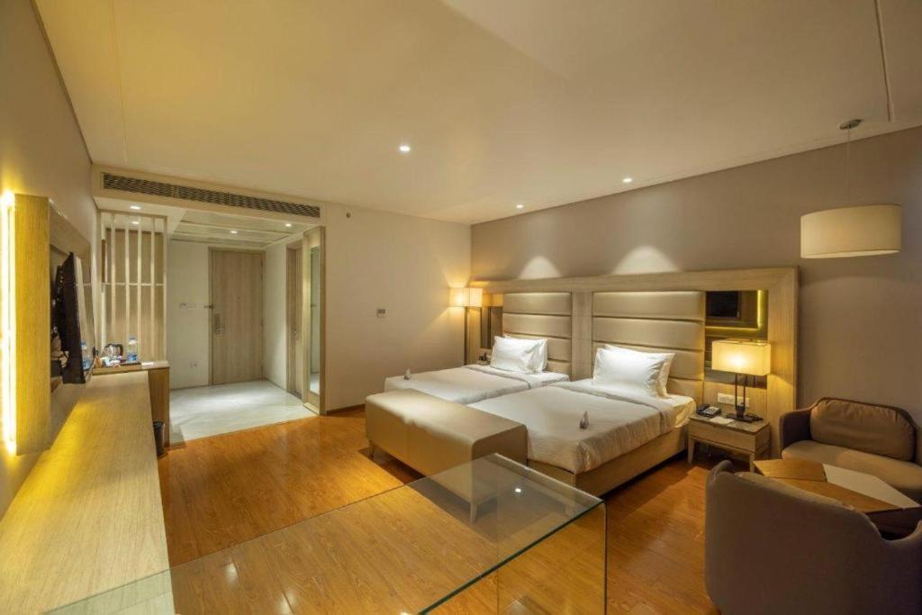 Sarovar Portico Morbi Exterior photo